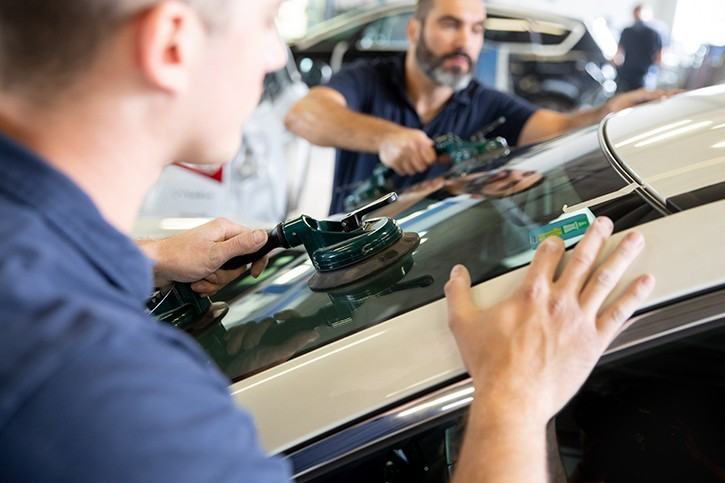 Tôlerie-changement pare-brise.jpg